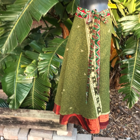 Reversible wrap sari skirt - Picture 1 of 7
